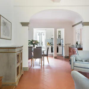 Apartamento Borgodegreci