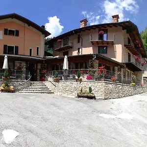  Landhaus Agriturismo Cornei Da Nadia Italien